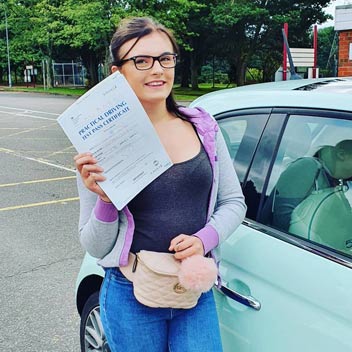 Chloe from Featherstone took Driving Lessons with Rio